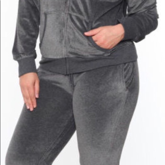 Woman’s PLUS 3X Sweatsuit Velour SET - Picture 3 of 4